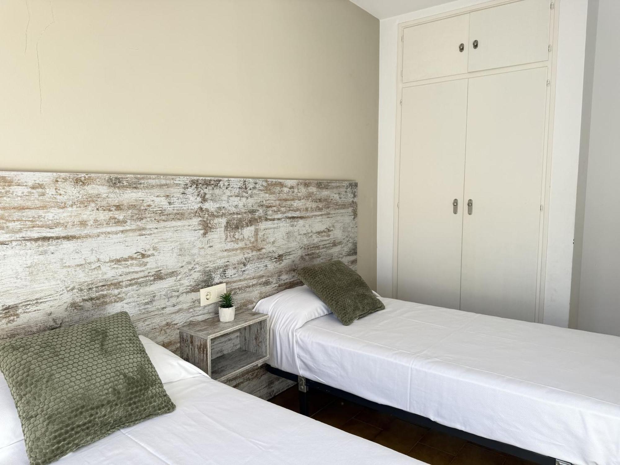 Agi Sant Jordi Apartment Roses Bagian luar foto